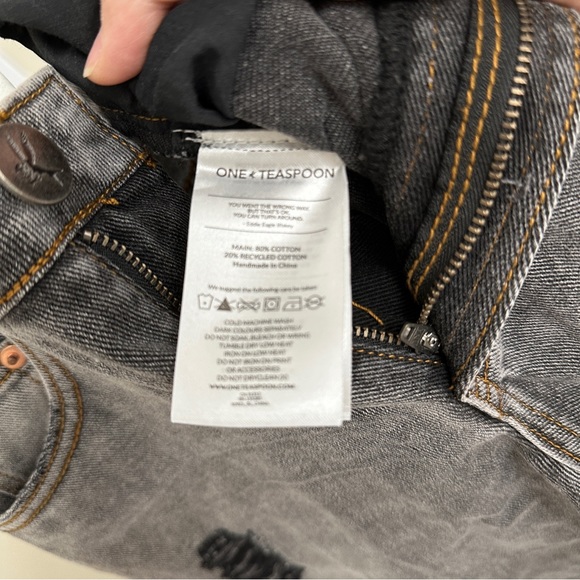 ONE TEASPOON RECYCLED BLACK LOWRIDER WIDE LEG JEANS size 24 - Picture 5 of 7